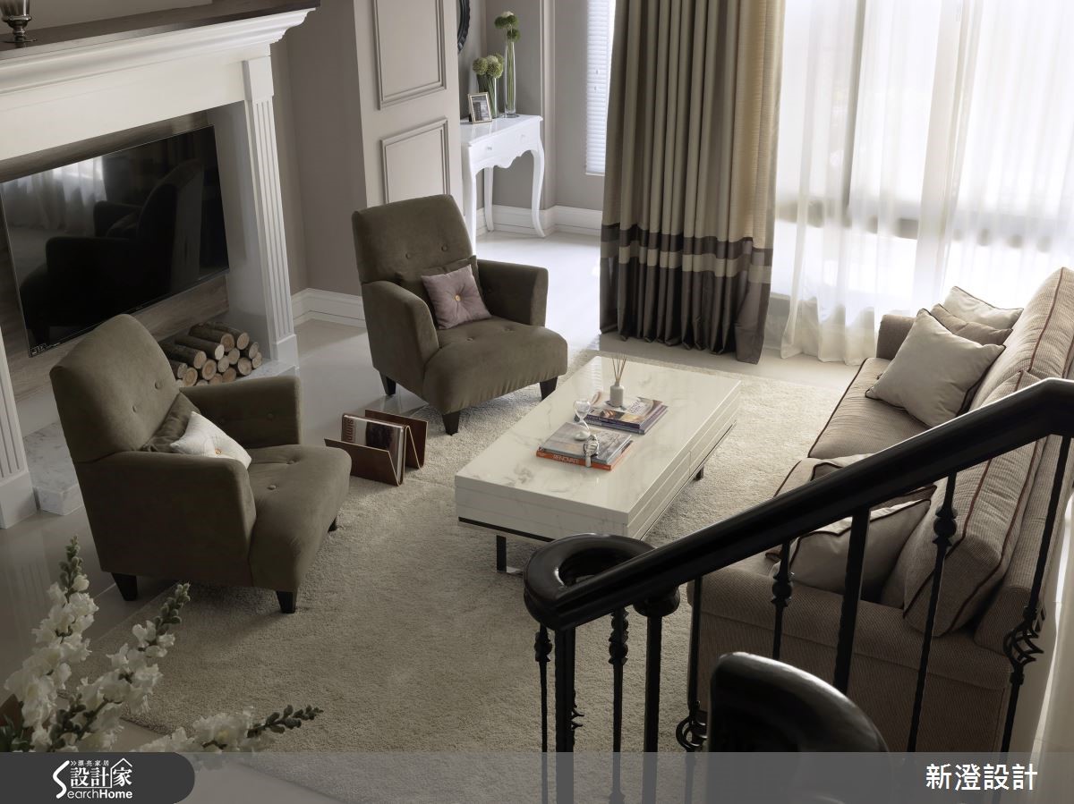 有別於繁複奢華的制式新古典風格，在此 52 坪住宅內，